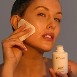 Alpha-H Liquid Gold Exfoliating Treatment with Vitamin C