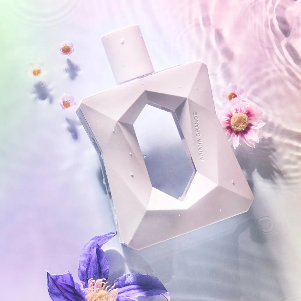 Ariana Grande God is a Woman Eau De Parfum