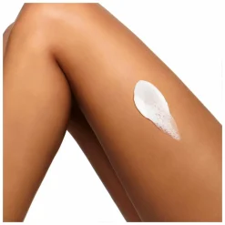 Clarins Eau Extraordinaire Revitalizing Shower Milk