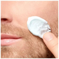 Clarins Men Smooth Shave Foaming Gel
