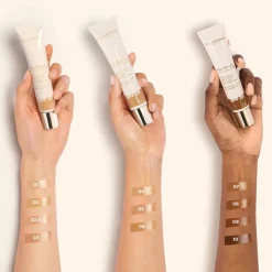 Clarins Skin Illusion Tinted Moisturiser SPF25