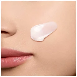 Clarins Super Restorative Day Cream All Skin Types