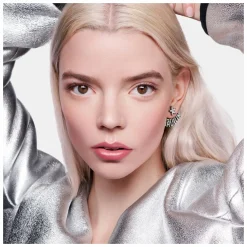 DIOR Backstage Rosy Glow