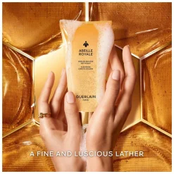GUERLAIN Abeille Royale Cleansing Care Mousse