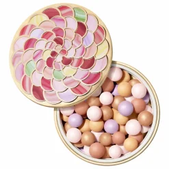 GUERLAIN Meteorites Light-Revealing Pearls of Powder