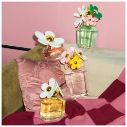 Marc Jacobs Daisy Eau de Toilette Spray 100ml Gift Set