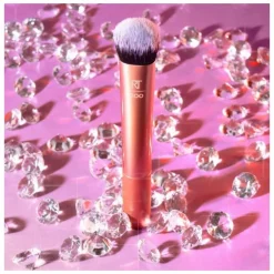 Real Techniques Expert Face Brush