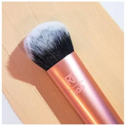 Real Techniques Expert Face Brush