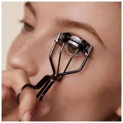 Shiseido Eyelash Curler
