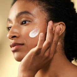 Shiseido Vital Perfection Uplifting and Firming Advanced Cream