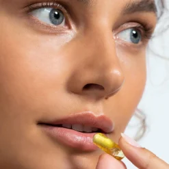 Vida Glow Advanced Repair Clear